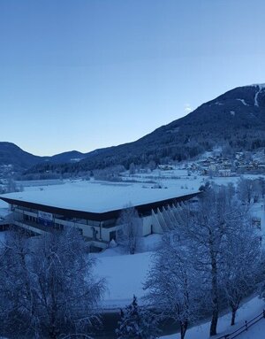 Panoramica dell'Ice Rink Piné e Dosso Costalta dall'Hotel Olimpic