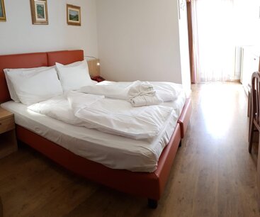 c0414d15-e06c-4fcd-b45f-629342d4e560