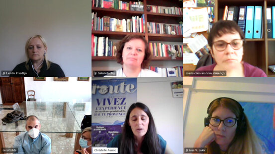 fb533c01-35cf-4ba6-b3a2-b57434287cf0