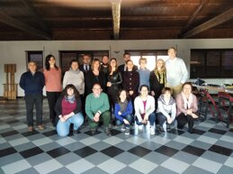 e0a76edf-faee-41a1-a27f-bb88d4836a20 e0a76edf-faee-41a1-a27f-bb88d4836a20