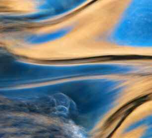 riflessi, reflections torrente Noce, Cantalupa (To). Noce torrent