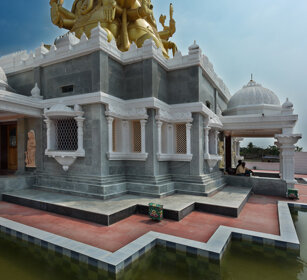 Gurujanana Kendra temple Karnataka