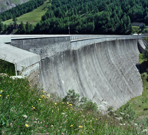 diga di Rochemolles (To), Rochemolles dam valle Susa, Piemonte. Susa valley, Piedmont