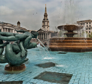 fontana di fronte alla National Gallery, Londra the fountain facing the National Gallery, London