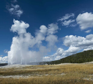 Geyser Old Faithful, Yellowstone NP