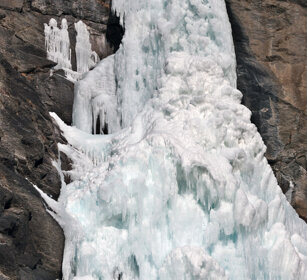 cascata, waterfall Lillaz, Valle D'Aosta. Lillaz, Aosta Valley