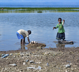 pescatori, fishers lago Awasa, lake Awasa
