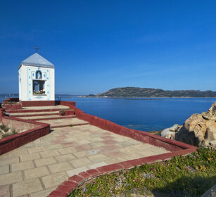 Madonnetta dei pescatori, Sardegna, Sardinia La Maddalena, sullo sfondo l'isola di Spargi. the Spargi island in the background