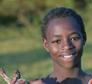 ragazza, girl lago Awasa, lake Awasa