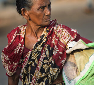 per la strada, on the road Chennai, Tamil Nadu