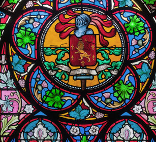 vetrata dell'abbazia di Valmagne, Francia stained-glass window in the Valmagne Abbey, France