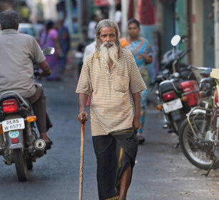 per la strada, on the road Chennai, Tamil Nadu