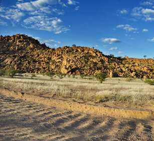 strada sterrata, dirt road