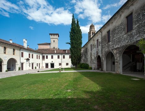 b5bd6c0d-5a65-4baf-b3ce-57bb0a716d40.jpeg b5bd6c0d-5a65-4baf-b3ce-57bb0a716d40.jpeg