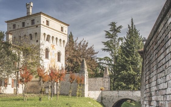 583cba40-38e0-4b74-883c-a91e28581d07 583cba40-38e0-4b74-883c-a91e28581d07