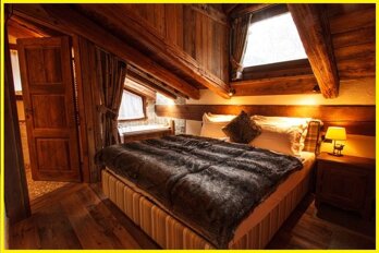 f0807747-4ebd-4c73-8a95-0ef12eb248d0 f0807747-4ebd-4c73-8a95-0ef12eb248d0