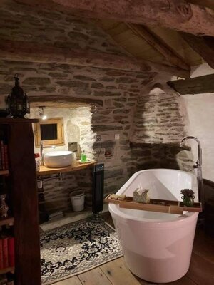 f5c96080-34de-4727-89fc-5a59a599f0c8 f5c96080-34de-4727-89fc-5a59a599f0c8