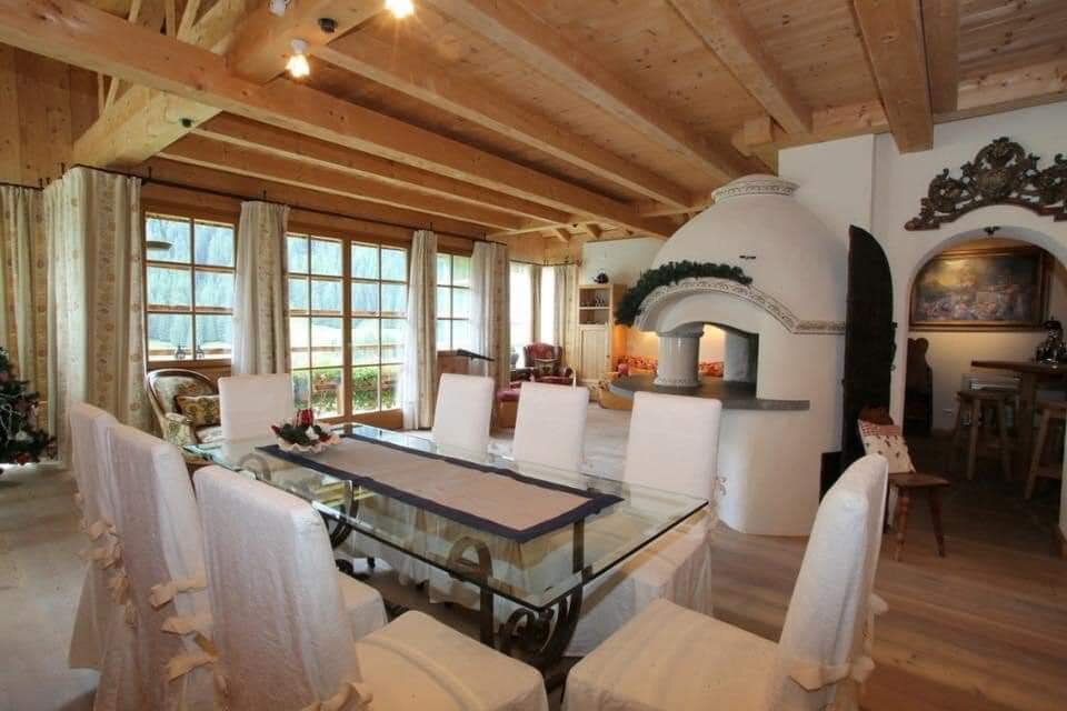 Salone Conviviale Salone Conviviale