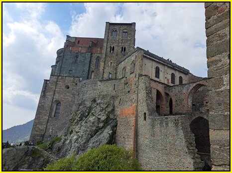 5def7c75-a592-4215-9805-1d1c0f4954f4