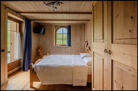 858b5c19-63e1-41ab-b0af-36a0cde3adc6 858b5c19-63e1-41ab-b0af-36a0cde3adc6