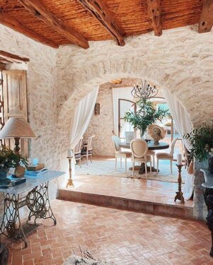 ffef4ba9-0f94-4035-9458-dcefc631427a ffef4ba9-0f94-4035-9458-dcefc631427a