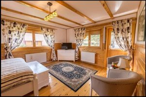 aa3d1dc5-a103-48bb-b890-da2b603f777a