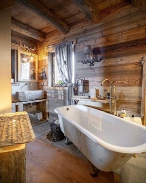 18a7f08c-76dc-4579-8adb-b9494f5bb007