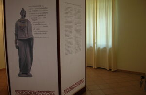 30%20marzo%202005%20museo%20pomezia%2014.jpeg 30%20marzo%202005%20museo%20pomezia%2014.jpeg