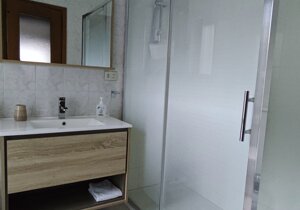 esterno%20-%20giardino%20con%20erba.jpeg esterno%20-%20giardino%20con%20erba.jpeg