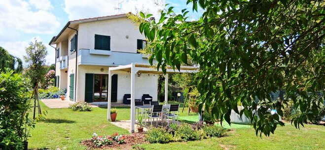 foto casa esterno.jpeg