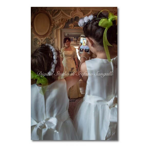 b2c955d9-b2a2-4b8a-b8b9-79c29480952a