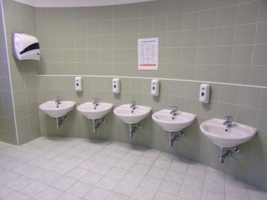 7cce9e4b-843f-48f0-ad09-fc404b002135 7cce9e4b-843f-48f0-ad09-fc404b002135