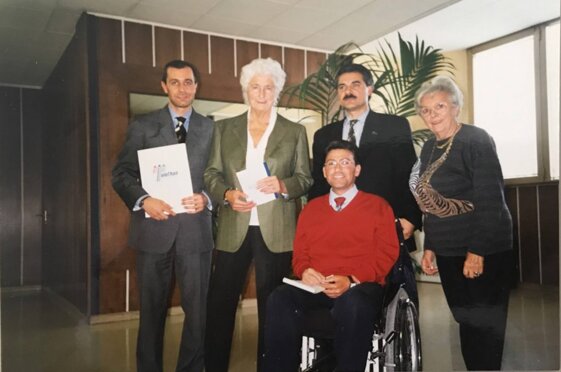 6572c125-0fe6-4de0-8591-853273c02f5a 6572c125-0fe6-4de0-8591-853273c02f5a