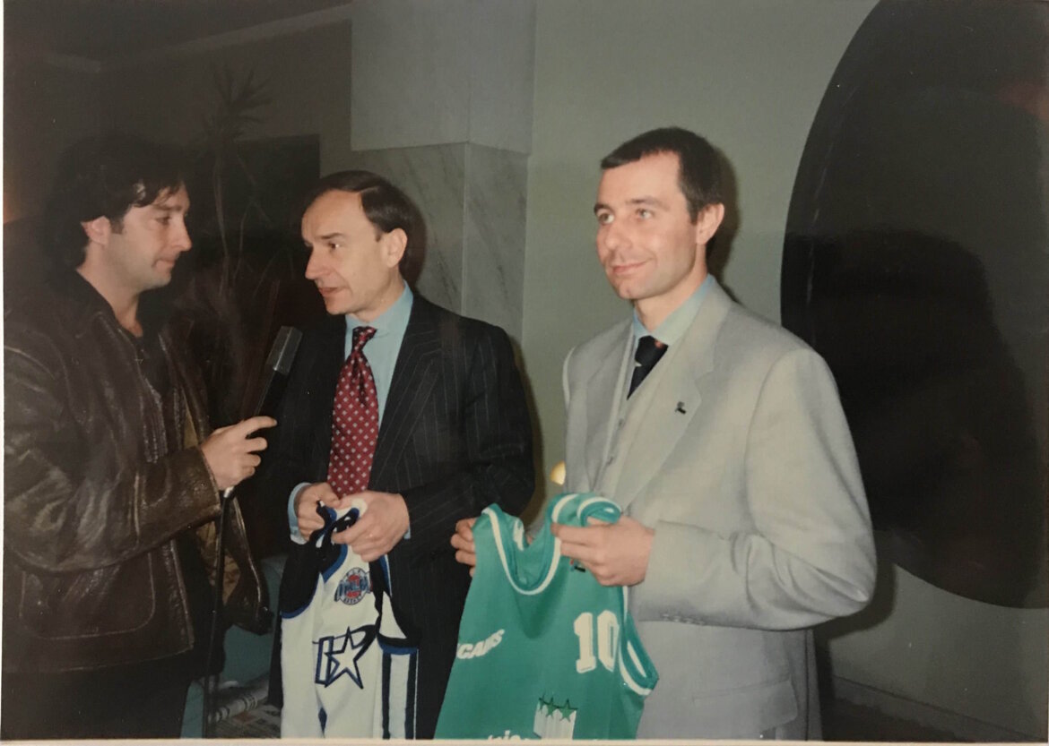 L?Irpinia per Telethon con il Presidente della FIP dott. Gianni Petrucci L?Irpinia per Telethon con il Presidente della FIP dott. Gianni Petrucci