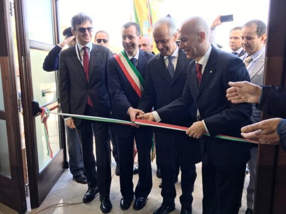 db68d6e0-31e6-4e10-a1f8-e41bff72ab94 db68d6e0-31e6-4e10-a1f8-e41bff72ab94