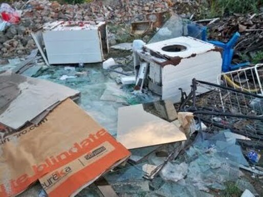 d950012d-002b-4e7c-84a2-0cfa3b4c5c28