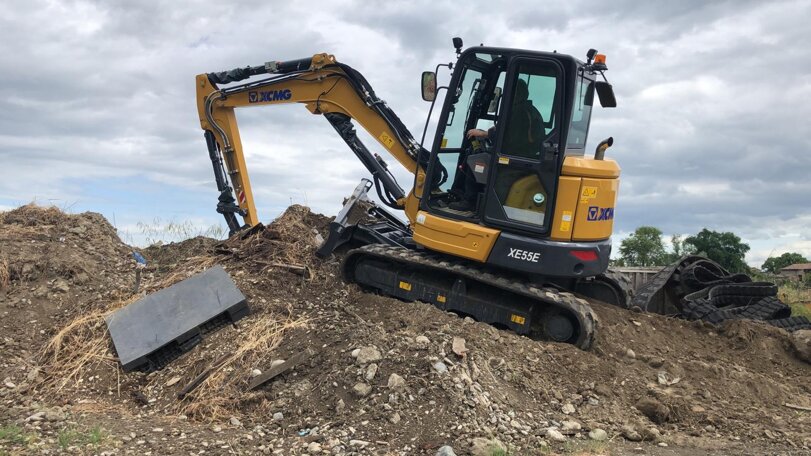 8d917df7-a2ed-459f-b984-bc61365c9c3e