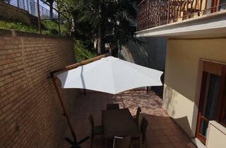 Vista completa della terrazza della casa vacanze Due Orizzonti in Abruzzo.
