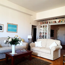 P.O.I. Ponte Vecchio, Uffizi, Palazzo Vecchio, Piazza della Signoria; Max 5 persons.