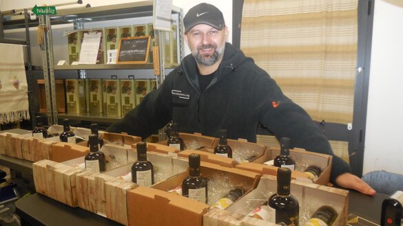 863cb300-e45e-4ef3-b9c1-53dfd308394e