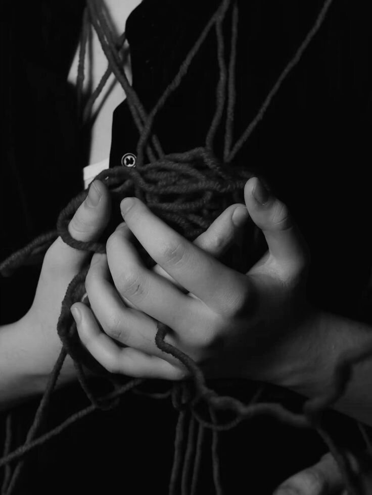 Come Identificare e Sciogliere i Cicli Karmici che Influenzano la Tua Vita