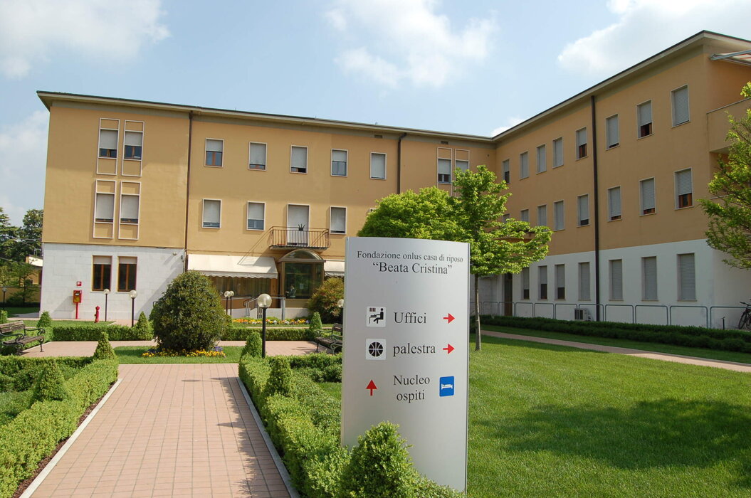 cdcea550-5c88-4b7d-a114-80ffb545bfbd