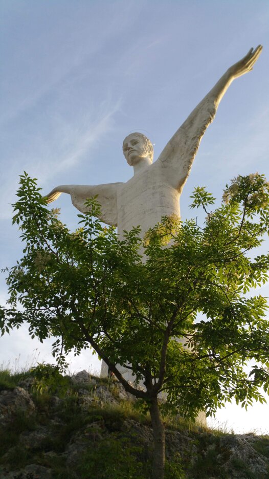 f1e3d578-b9f9-42e4-b029-1845ef9f495d