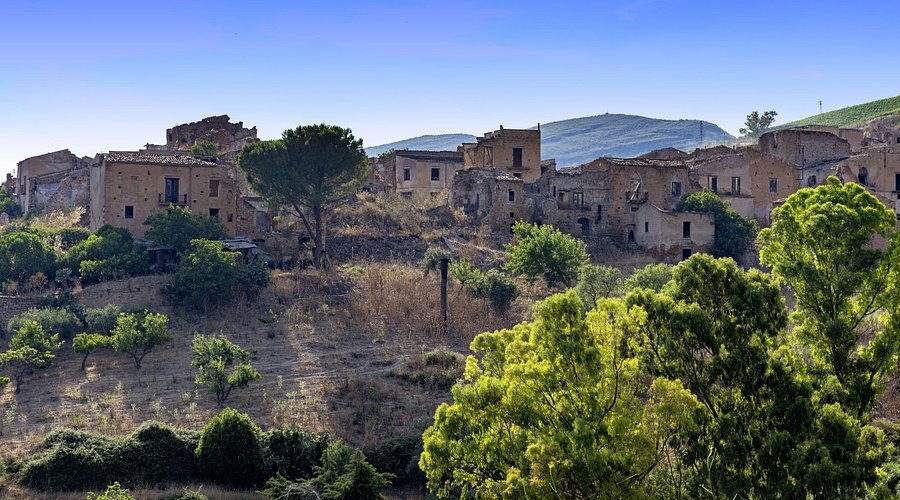 Poggioreale Vecchia: il borgo fantasma della Sicilia che racconta il terremoto del Belice