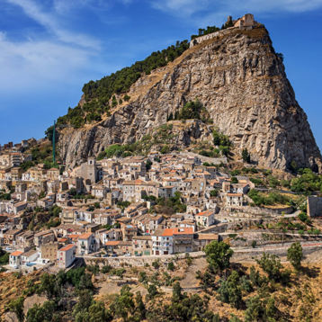 c19c4690-193b-437e-9d22-3e952231bdad