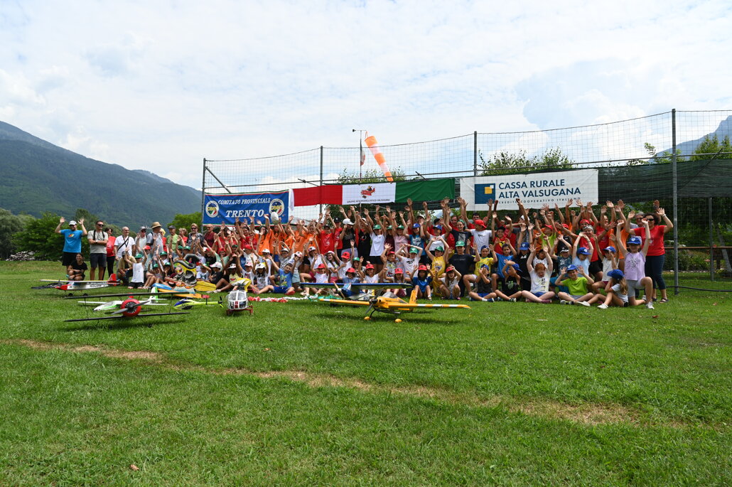 d8d5b293-8d6b-4556-a528-e5102b70c20f