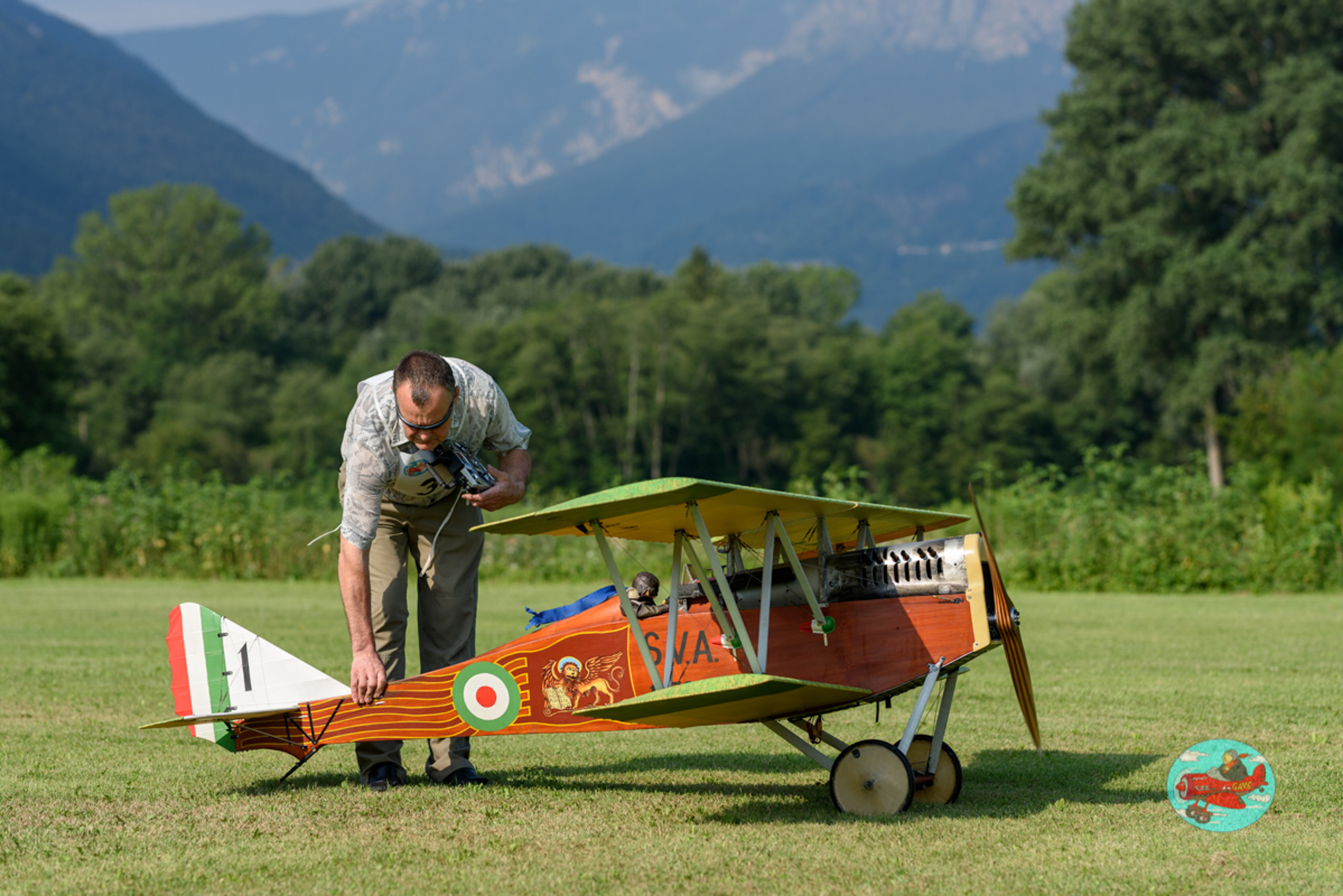 e5fd357b-b9f3-43e2-b82b-e7dd27816662