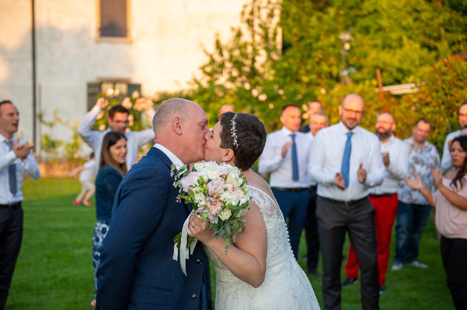 3b049eab-9067-449e-a4a7-1a8261084c1f