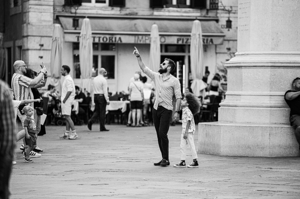 403a6587-064d-4544-ba8e-637010365b6c