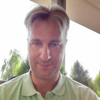 5ce304aa-c452-434e-81c7-5622bbaf9735